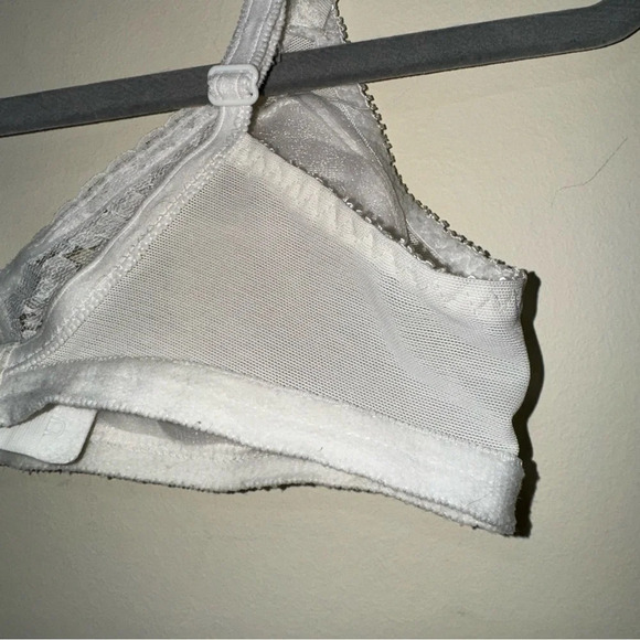 Women’s Vintage White Lace with Floral Bow Coquette Bra Bralette Size: 36B Cute - Picture 10 of 13